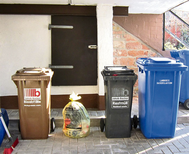 Correct way to dispose of bulk trash, other waste Kaiserslautern