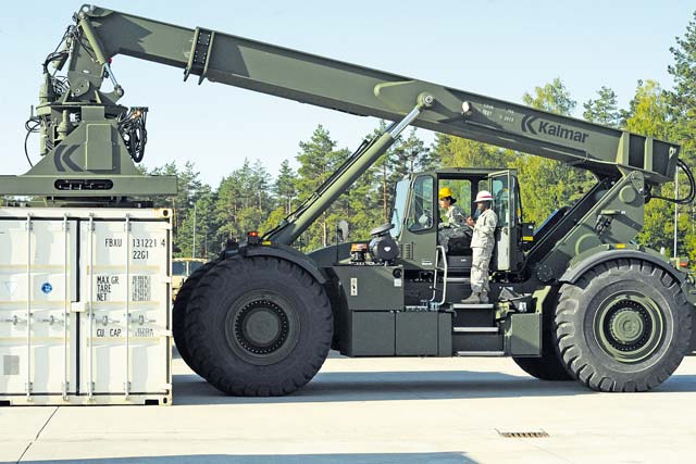 16th SB Soldiers train with rough terrain container handler