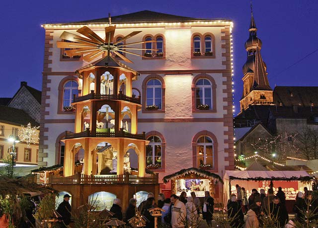 Courtesy photoA Christmas pyramid is set up on Schlossplatz Saturday to Dec. 14.