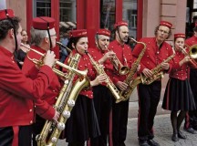 Courtesy photosLes Grooms entertains guests throughout the City of Kaiserslautern during the festival today to Sunday.