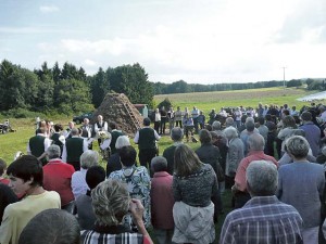 Official representatives open the charcoal burners fest 5 p.m. Saturday near the coal kiln in Trippstadt.