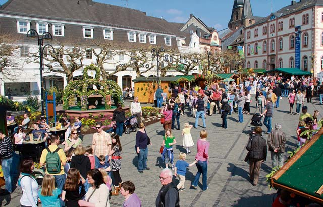 Sankt Wendel offers family fun at Easter market