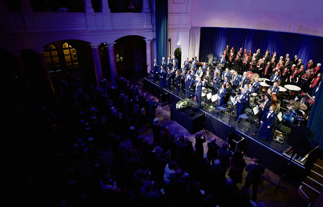 The U.S. Air Forces in Europe and Air Forces Africa Band performs classic and modern holiday favorites for KMC members and German nationals during the KMC Holiday Concert Dec. 13 in Kaiserslautern’s Fruchthalle. The Rheinland-Pfalz International Choir joined the band to spread holiday cheer and celebrate German and American partnership during a joyous time of year. 