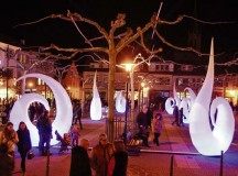 Courtesy photoGlowing snails brighten the center of Bad Dürkheim on shopping night, which takes place from 7 to 11 p.m. Saturday.