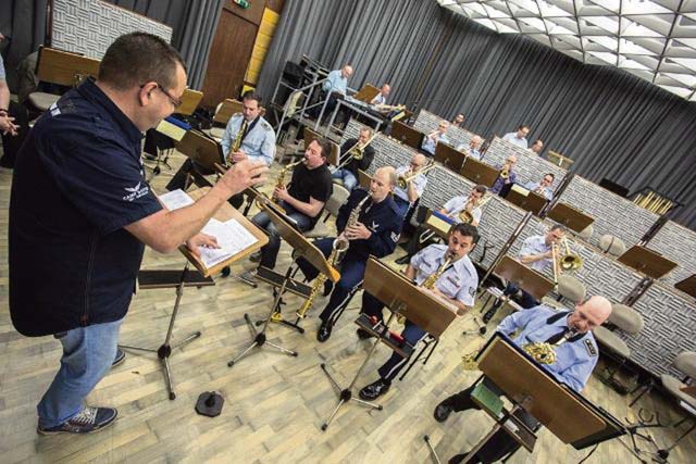 NATO bands rehearse for multinational Jazz Night