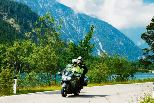 Motorcycle Safety Day – TSC cyclists gear up for safe riding