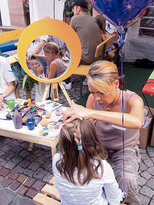 Photo by city of Kaiserslautern  Children can have their faces painted and take part in other activities during the Altstadtfest.