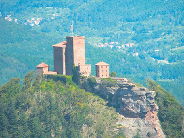 Courtesy photo Trifels Castle The Trifels Castle in Annweiler sponsors event days 11 a.m. to 6 p.m. Saturday and Sunday. Visitors can experience how people lived in the Middle Ages. Knights and other medieval groups present their war and craftsmanship skills. Jugglers and musicians perform and vendors sell their merchandise at a medieval market. Tickets cost €3 for adults and €2 for children. For details, visit www.burgen-rlp.de/index.php?id=reichsburgtrifels.