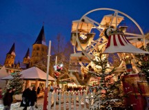 The Kaiserslautern Christmas market presents a nostalgic Ferris wheel next to Stiftskirche through Dec. 23.
