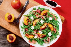 3 new salads to add variety to your diet
