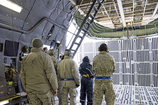 Dover, Ramstein set standard for AMOW C-5 maintenance training