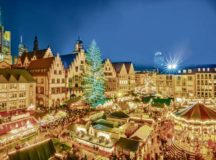 Traditional christmas market in the historic center of Frankfurt 
Photo by S.Borisov/Shutterstock.com