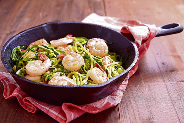 Recipe: Spaghetti with garlic, shrimp and parsley